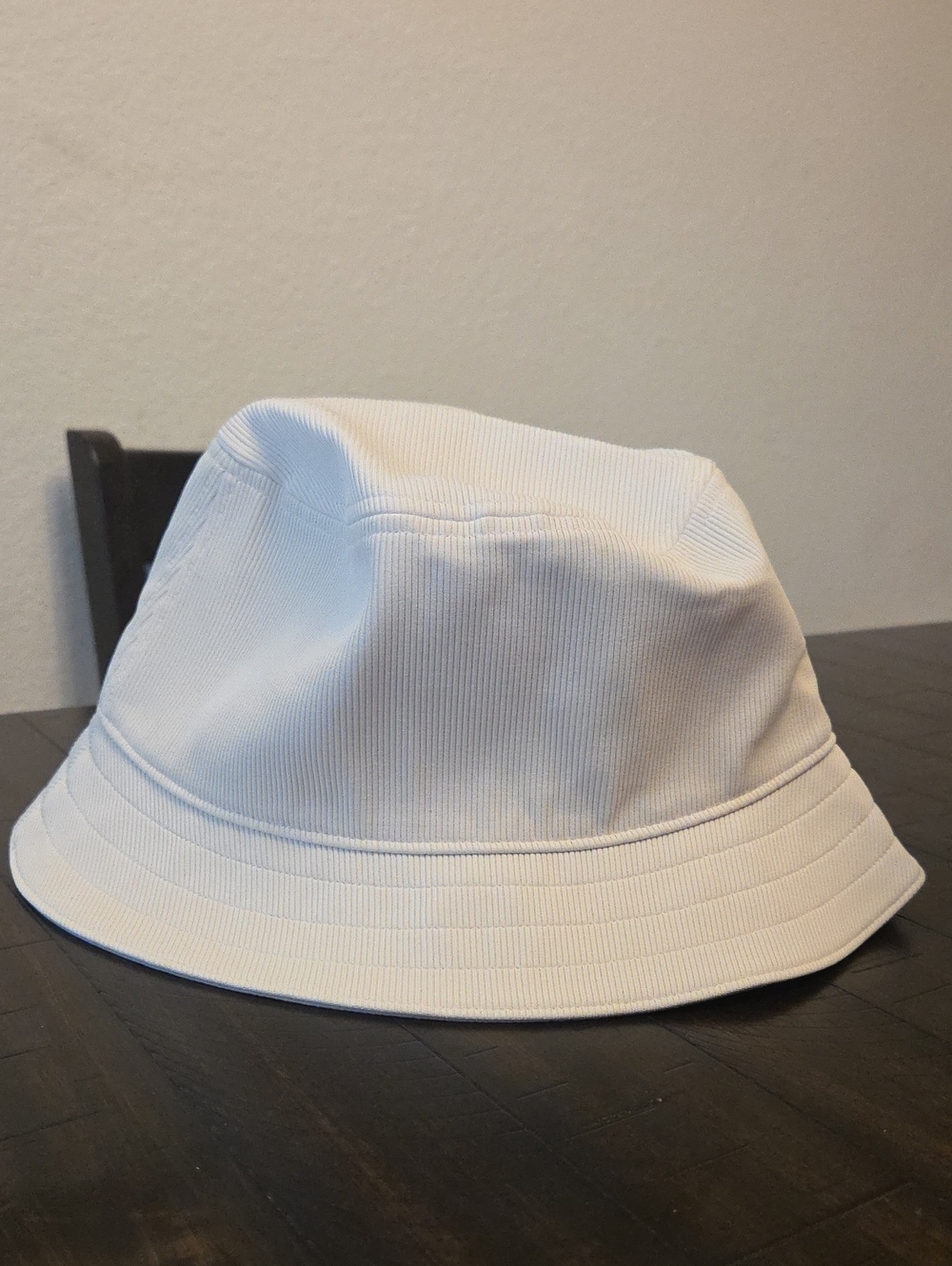 Lululemon Reversible Ribbed Bucket Hat